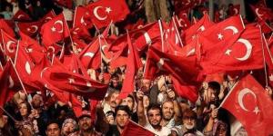 Demokrasi nöbeti tutanlara hakaret eten Belediye Başkan Yardımcısı tutuklandı