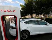 Tesla, 100 km’ye 2.5 saniyede ulaşacak elektri batarya üretti