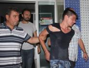 ‘Kelepçe sıktı’ diyen zanlı polisin elinden kaçtı