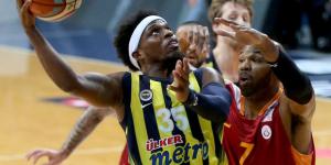 Fenerbahçe, Galatasaray’ı devirdi!