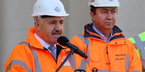 Bakandan isim tepkisi: Ulu önderi kimseyle yarıştırmayın!