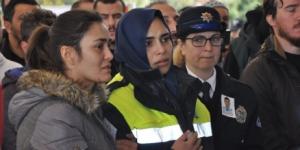 Karnında bebeği, üstünde üniforması ile şehidini uğurladı
