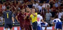 Kırmızılar havada uçuştu, Porto Roma’yı eledi!