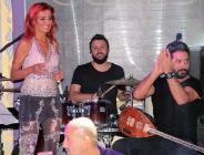 Yıldız Tilbe sevenleriyle Bodrum’da buluştu