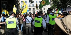 PKK sempatizanları Londra’da Türk vatandaşlarını darbetti