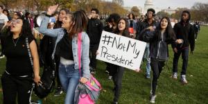 Trump, başkan Washington’da protesto edildi!